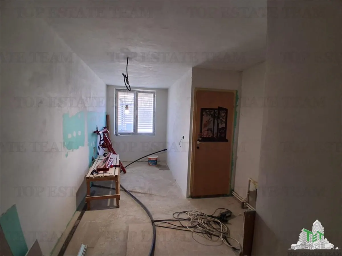 Casa de 5 Dormitorios con Anexo en Giulesti-Sarbi-Sabareni, Precio Recientemente Reducido - foto 7