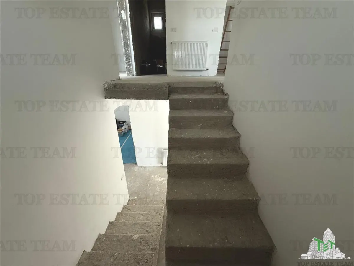 Villa Unifamiliar P+1+Buhardilla | 128 m² | 500 m² Jardín | Ciorogarla - foto 11