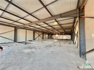 Prime Commercial Building to Let | 1,026 sqm | Prominent Frontage & Terrace | Ștefănești, Ilfov - foto 4