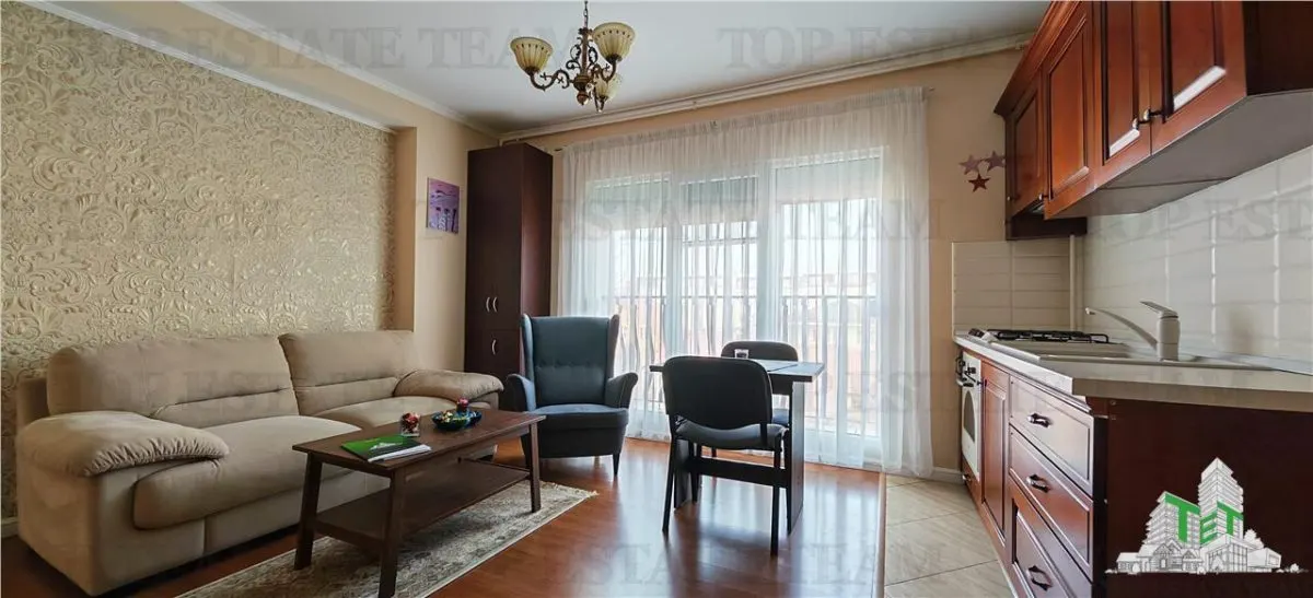 Apartamento de Tres Dormitorios Otopeni - Central - foto 3