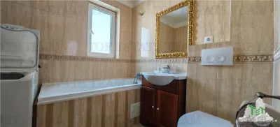 Apartamento de Tres Dormitorios Otopeni - Central - foto 7