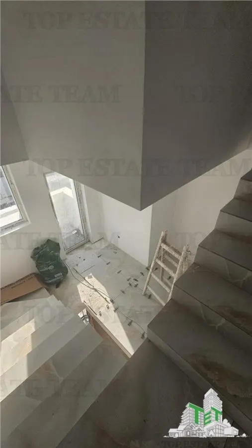 Appartement Duplex 4 Chambres avec Parking à Varteju-Magurele - foto 3