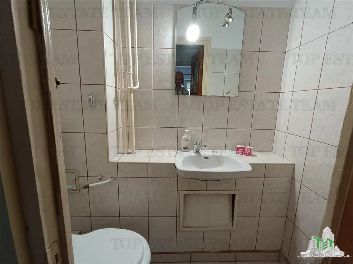 Appartement 3 Pièces à Vendre, Ion Mihalache, Vue Arrière - foto 10