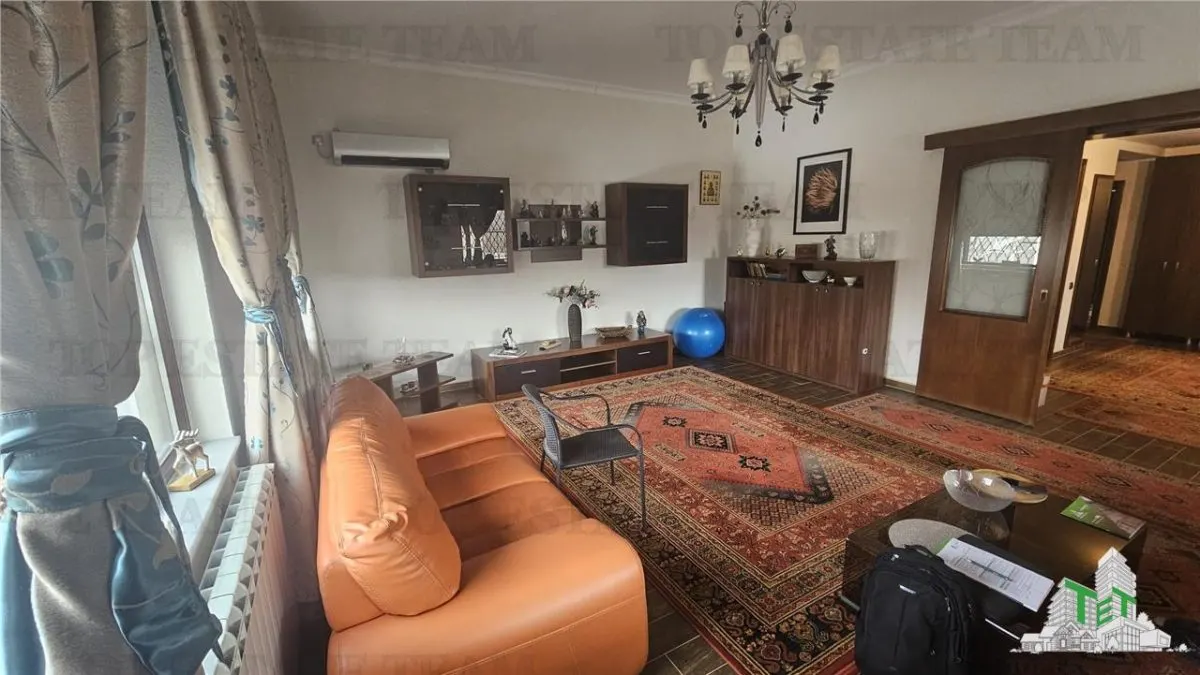 فيلا فاخرة بـ 6 غرف نوم في كورنيتو – على بعد 20 دقيقة من بوخارست - foto 2