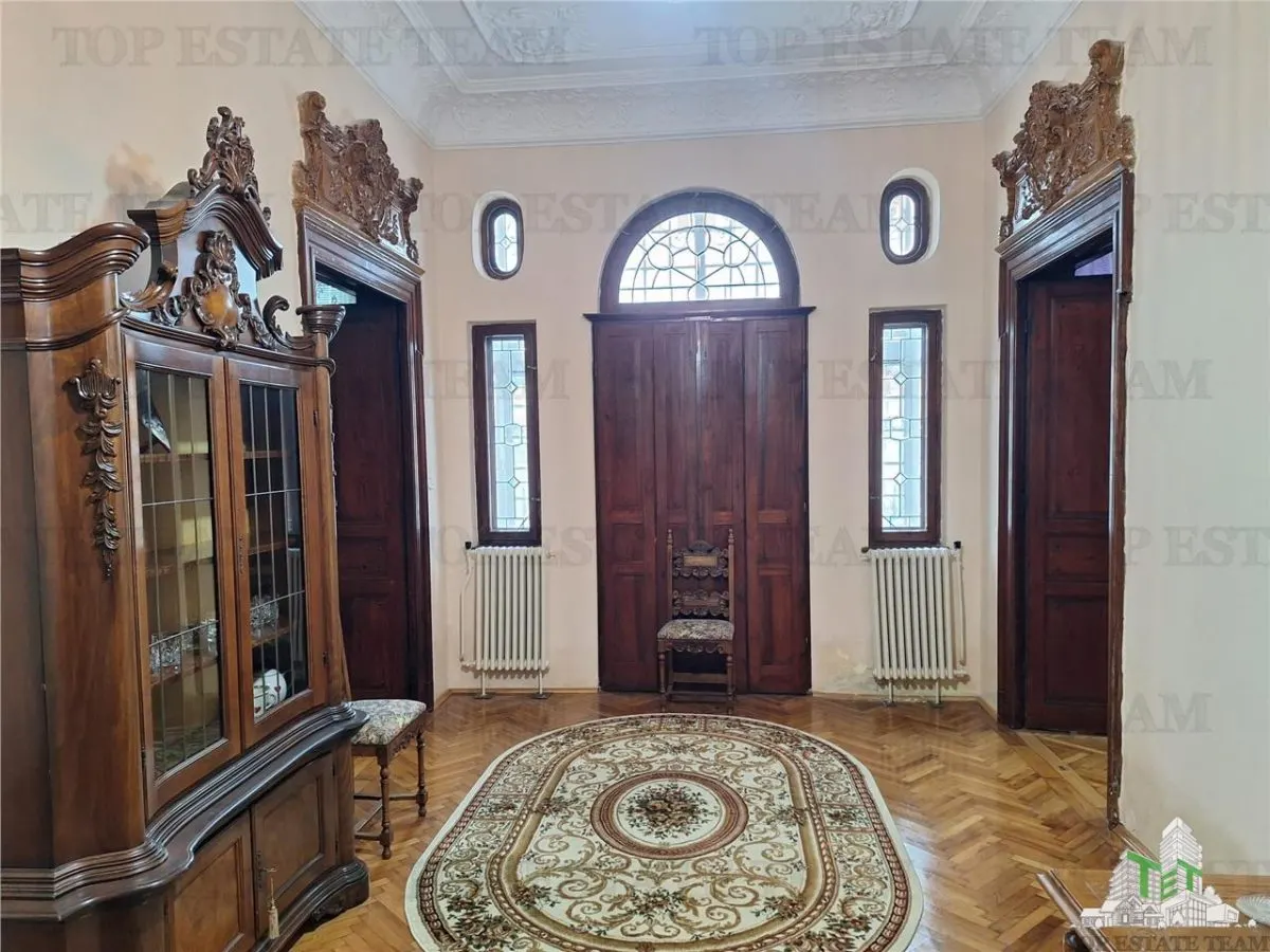 Period Villa - Ultra-Central Location - Braila - foto 1