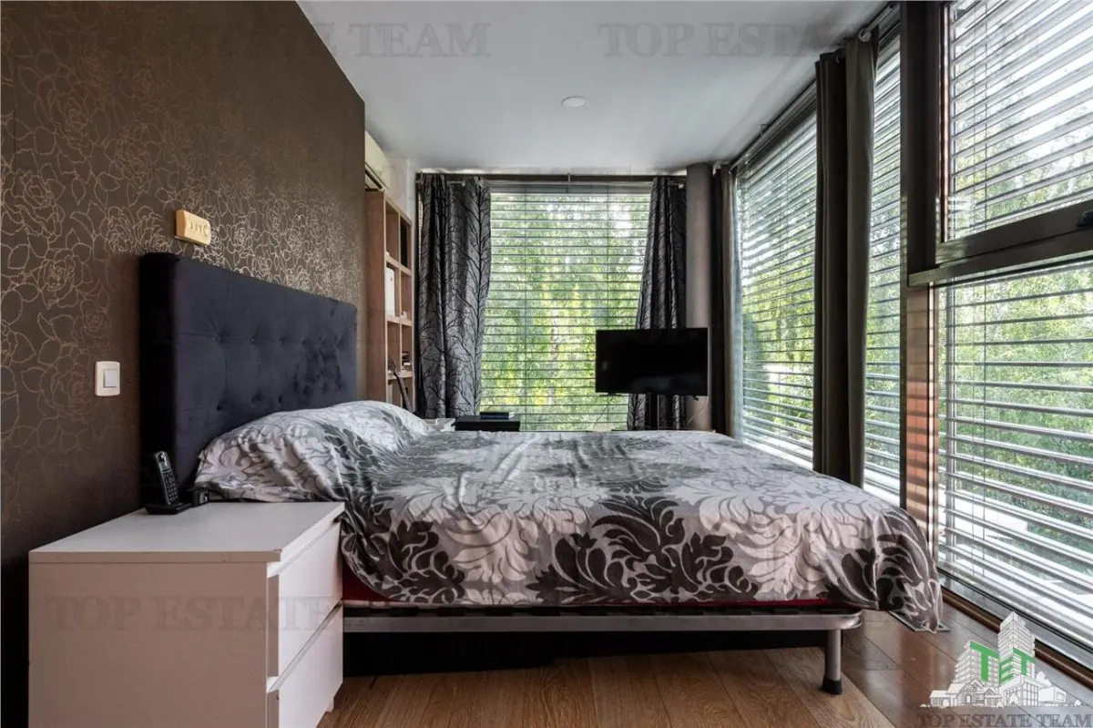 Villa Premium de 7 Dormitorios con Piscina Privada y Terraza de 90 sqm, Otopeni - foto 16