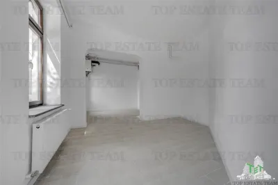 Commercial Space with Excellent Visibility near Parc Carol - foto 2