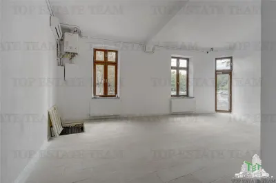 Commercial Space with Excellent Visibility near Parc Carol - foto 7