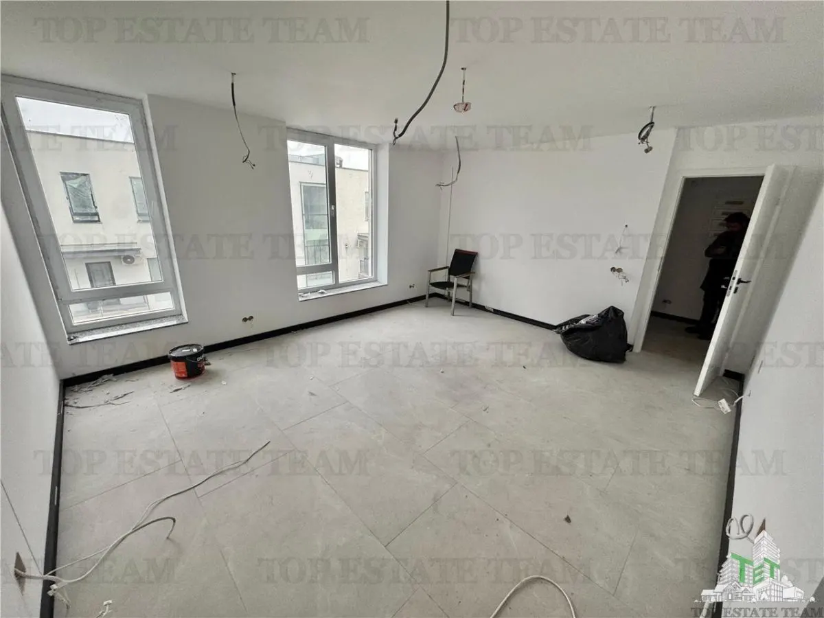 Exclusive Rooftop Commercial Space & 600sqm Terrace – Berceni - foto 14