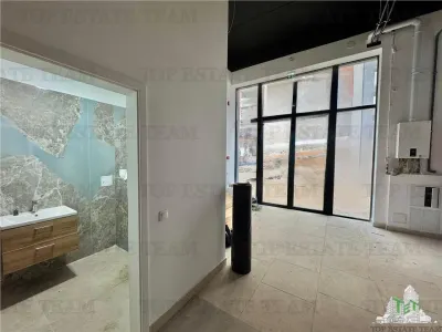 Commercial Space for Rent in Berceni / Near Metro Station - foto 10