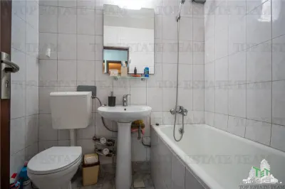 Apartment with 3 bedrooms for sale 59.9 sqm in Bucuresti - foto 12