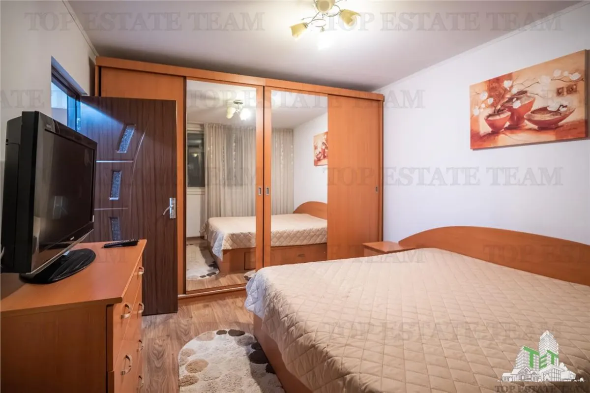 Apartment with 3 bedrooms for sale 59.9 sqm in Bucuresti - foto 4