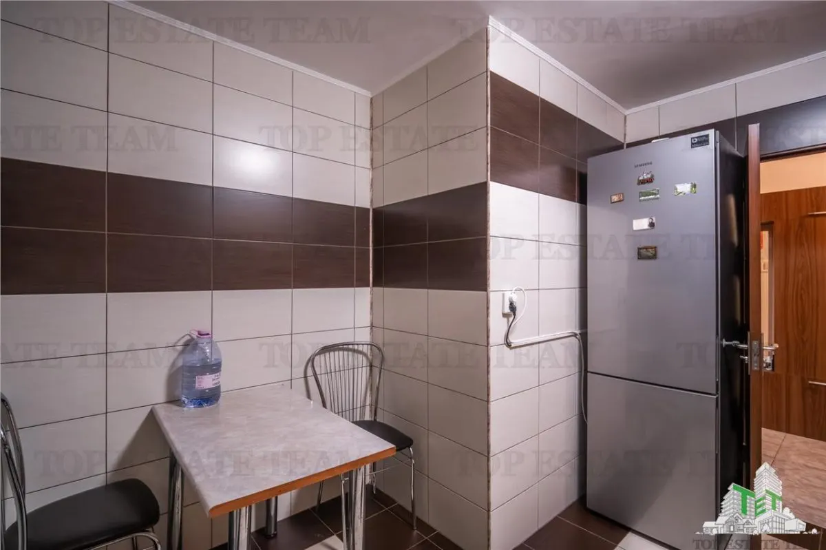 Apartment with 3 bedrooms for sale 59.9 sqm in Bucuresti - foto 5