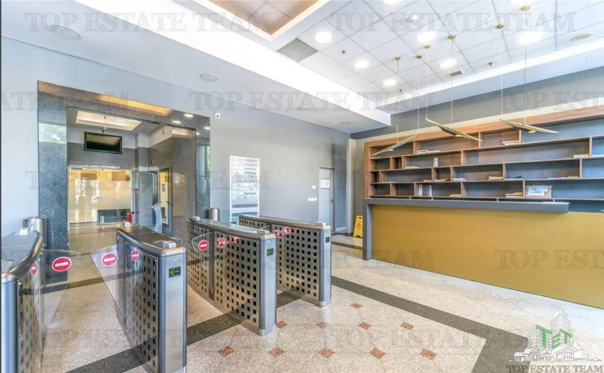 409 sqm Office Space in Piata Victoriei - foto 4