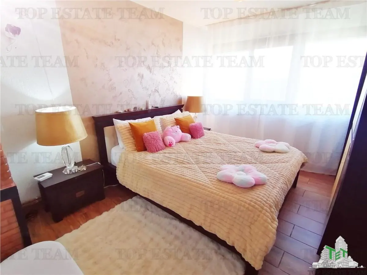 Spacious Two-Building House, 1600 sqm Plot with Direct A3/A7 Access, Adjacent Snagov - foto 2