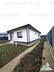 Casa Unifamiliar de Una Planta en Venta | Ubicación Excepcional | Vistas al Lago | Corbeanca, Ostratu - foto 13
