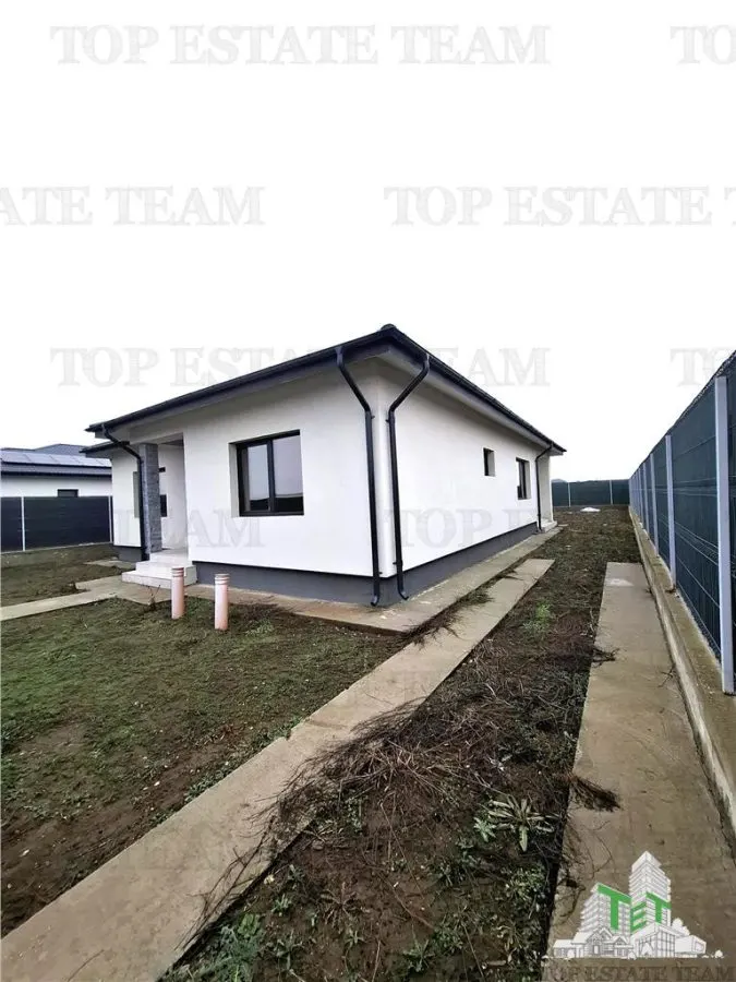 Casa Unifamiliar de Una Planta en Venta | Ubicación Excepcional | Vistas al Lago | Corbeanca, Ostratu - foto 13