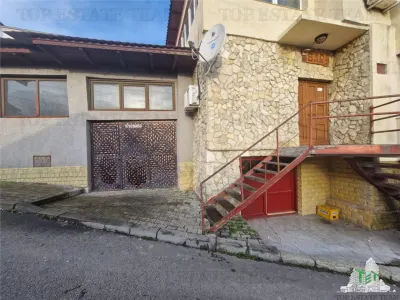 House / villa for sale 430 sqm in Medgidia, Central area - foto 3