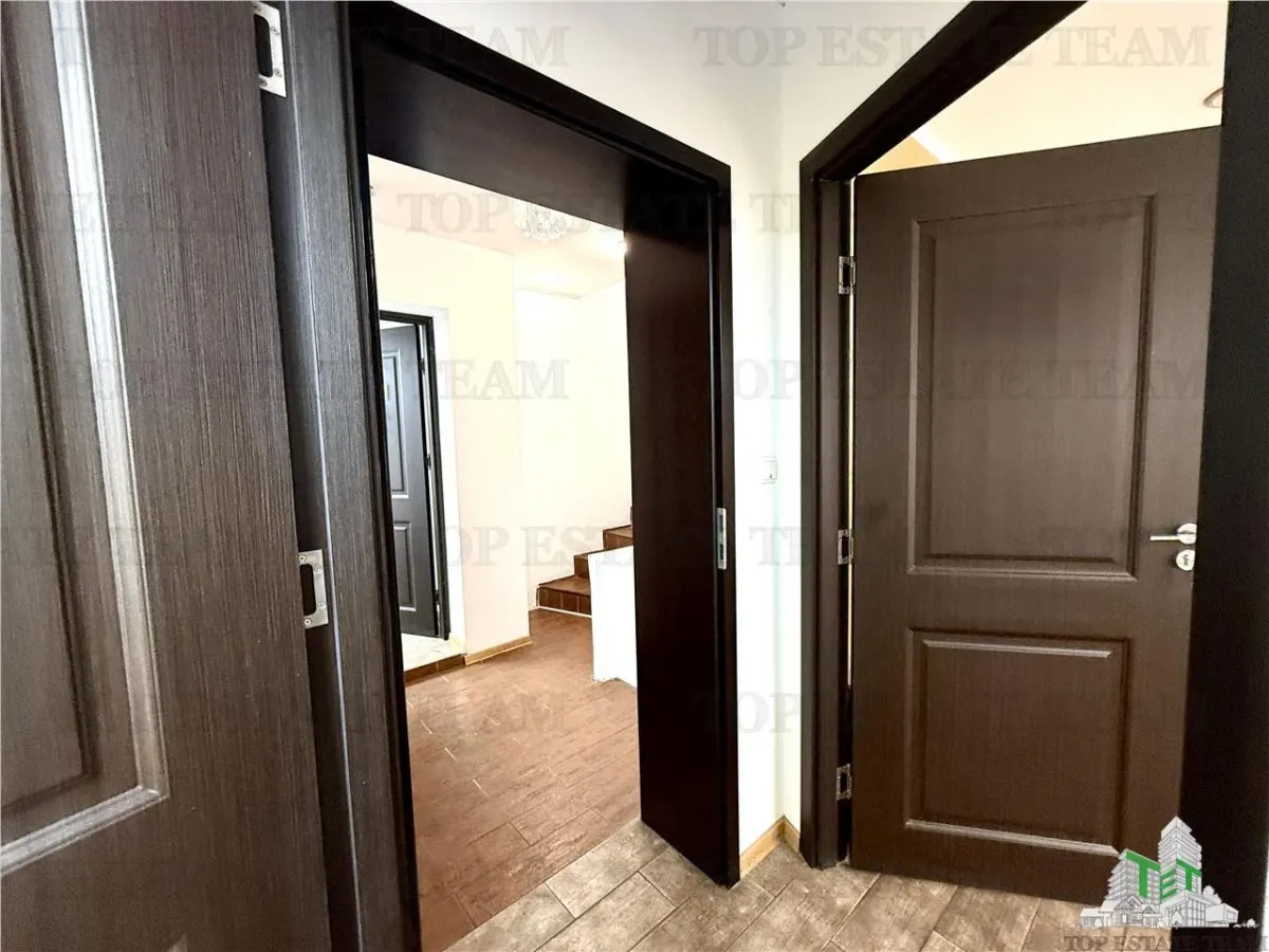 7-Bedroom Villa for Rent, Ultra-Central Piata Victoriei - foto 25
