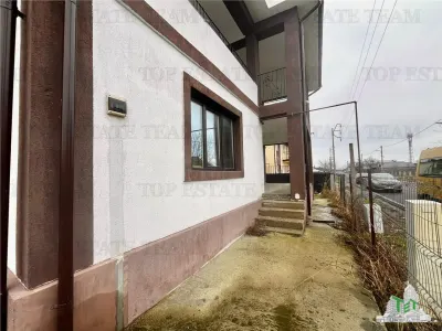 Ground Floor + First Floor House, 8 Rooms—All Utilities Connected - foto 18