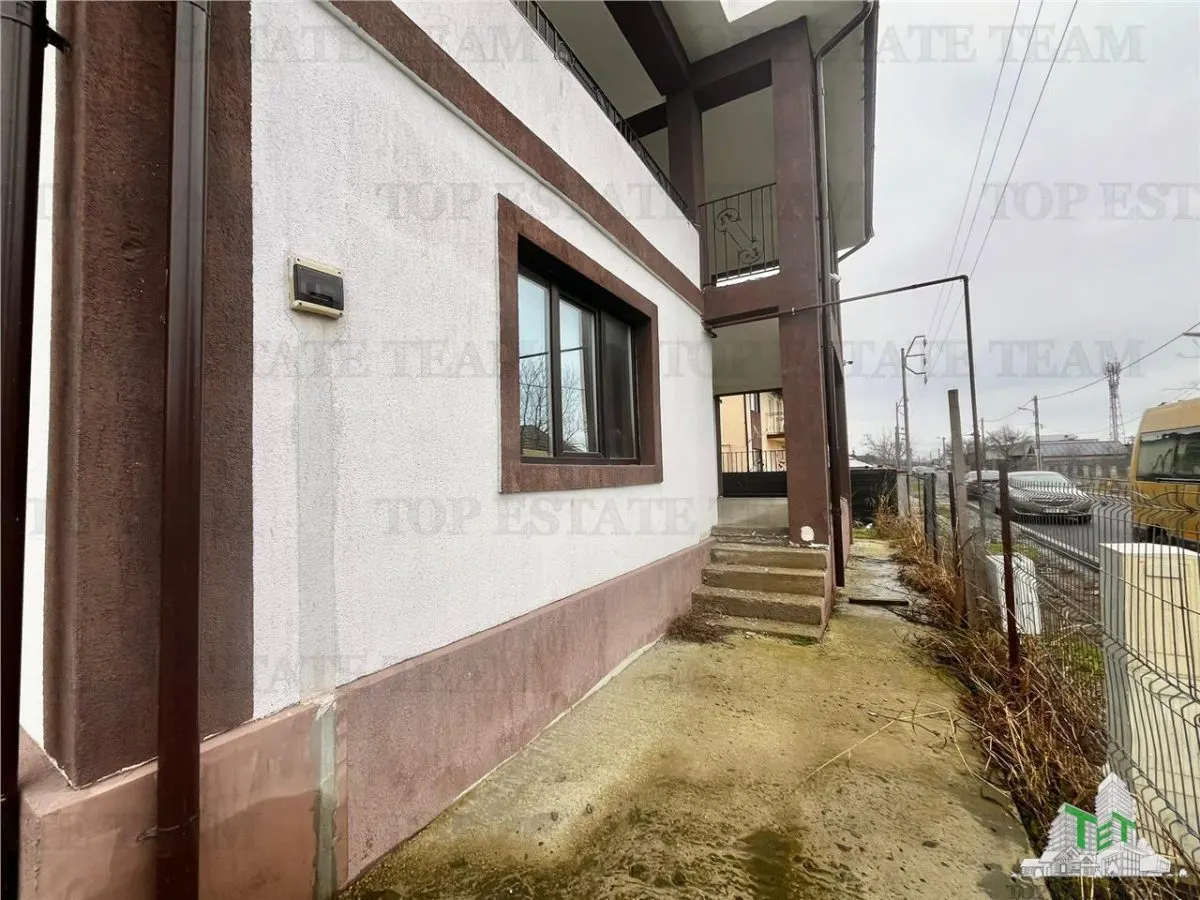 Ground Floor + First Floor House, 8 Rooms—All Utilities Connected - foto 18