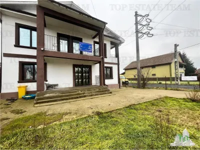 Ground Floor + First Floor House, 8 Rooms—All Utilities Connected - foto 3