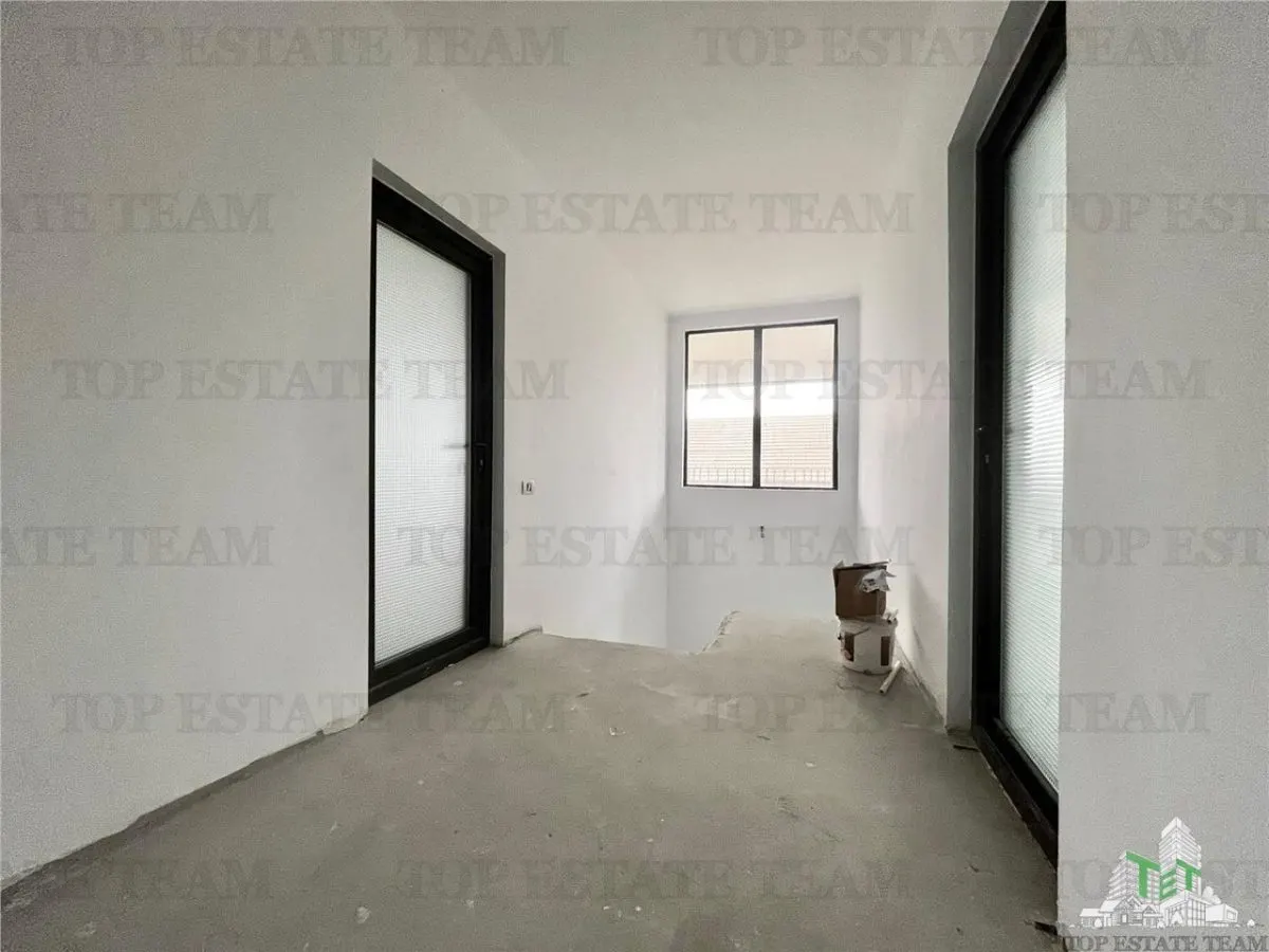 Ground Floor + First Floor House, 8 Rooms—All Utilities Connected - foto 4
