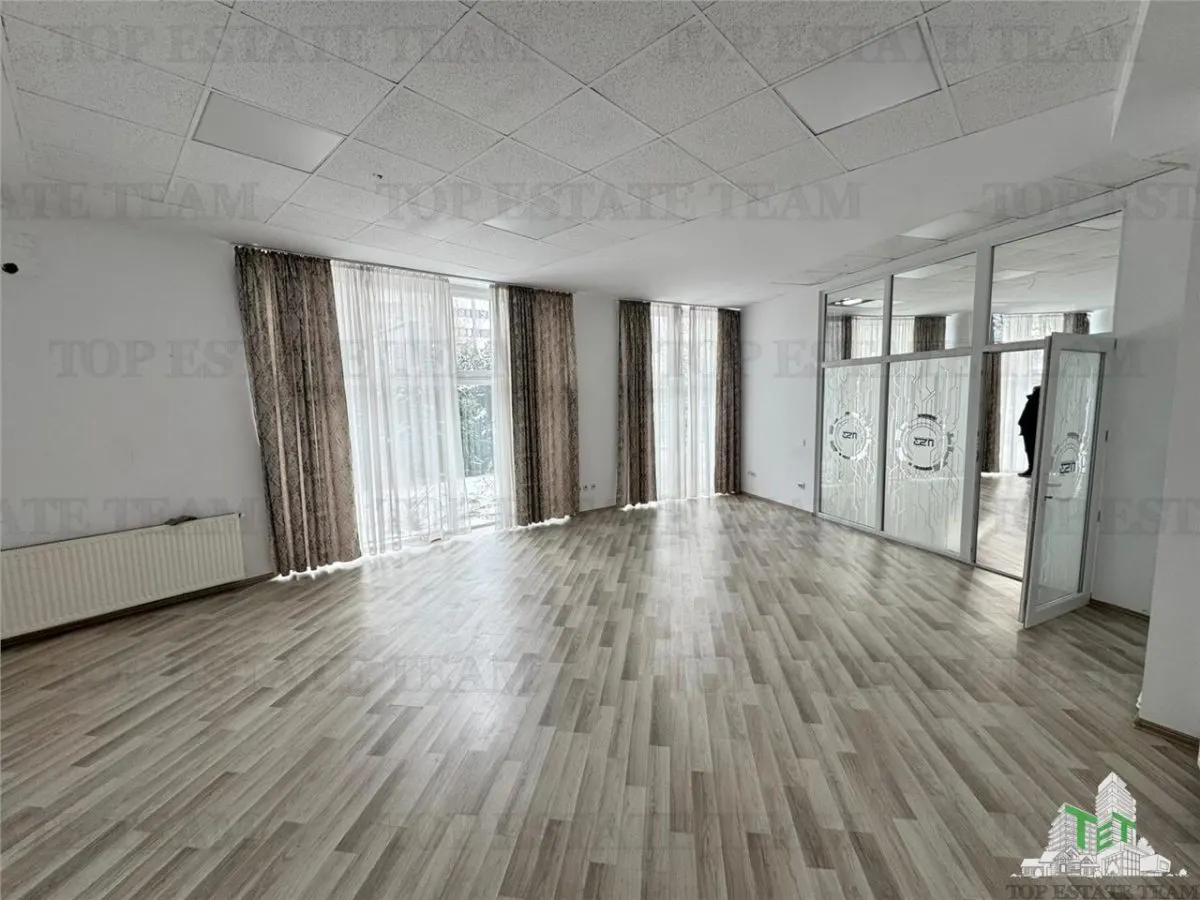 Bureau à Louer à Vitan – Splaiul Unirii, 450 m² - foto 1