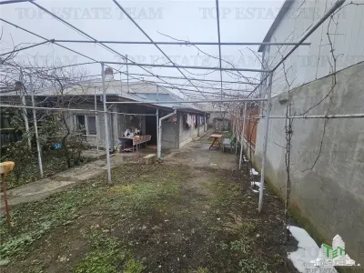 Casa Individual de 3 Dormitorios, Patio Libre de 225 m², Zona Piața Reșița - foto 2