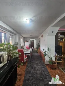 Casa Individual de 3 Dormitorios, Patio Libre de 225 m², Zona Piața Reșița - foto 5