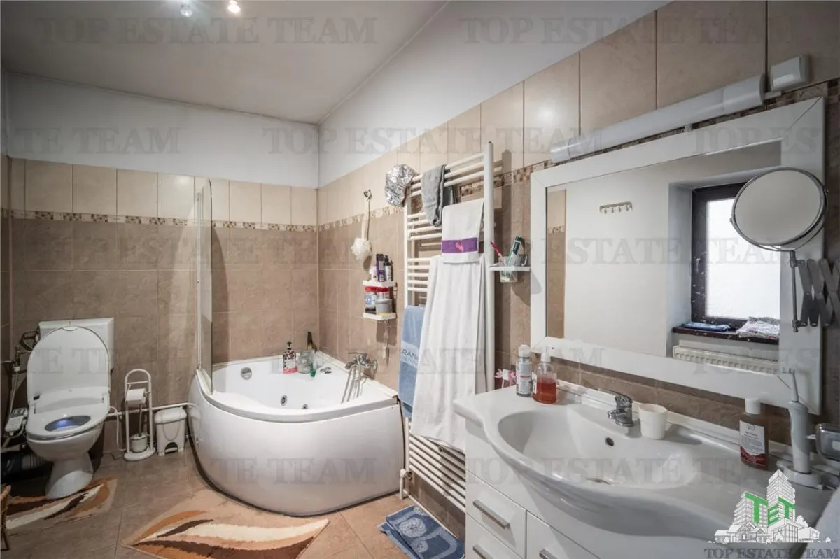 Villa en Venta - Zona Victoriei | Oficinas, Clínica o Residencial - foto 16