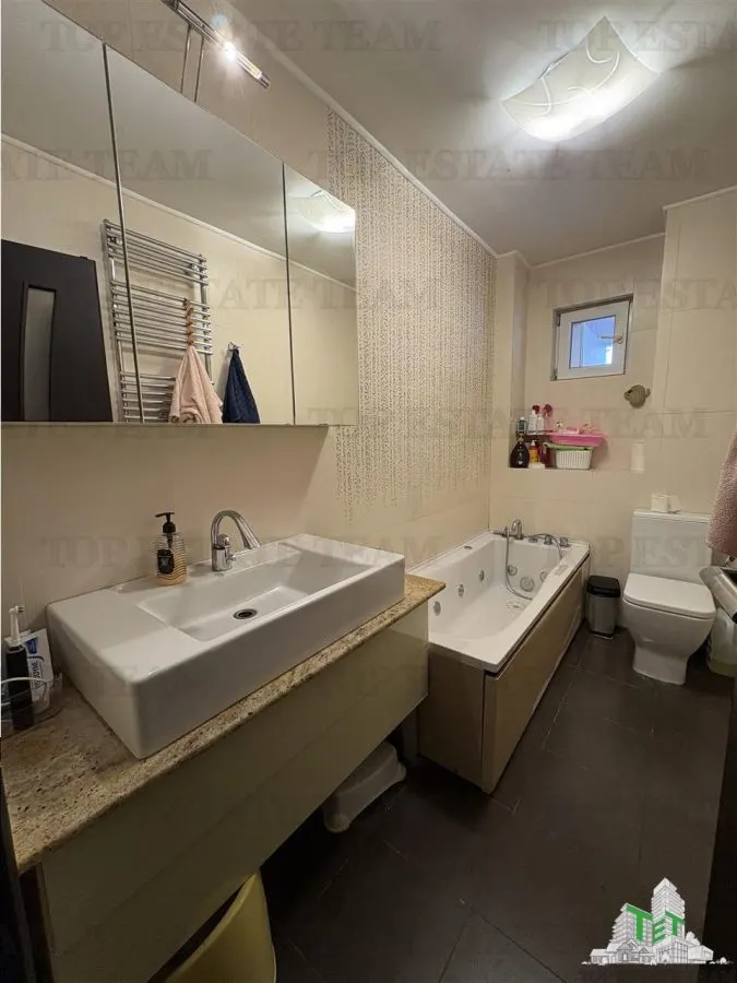Apartamento Moderno de 2 Dormitorios Compozitori, Constanta - foto 11
