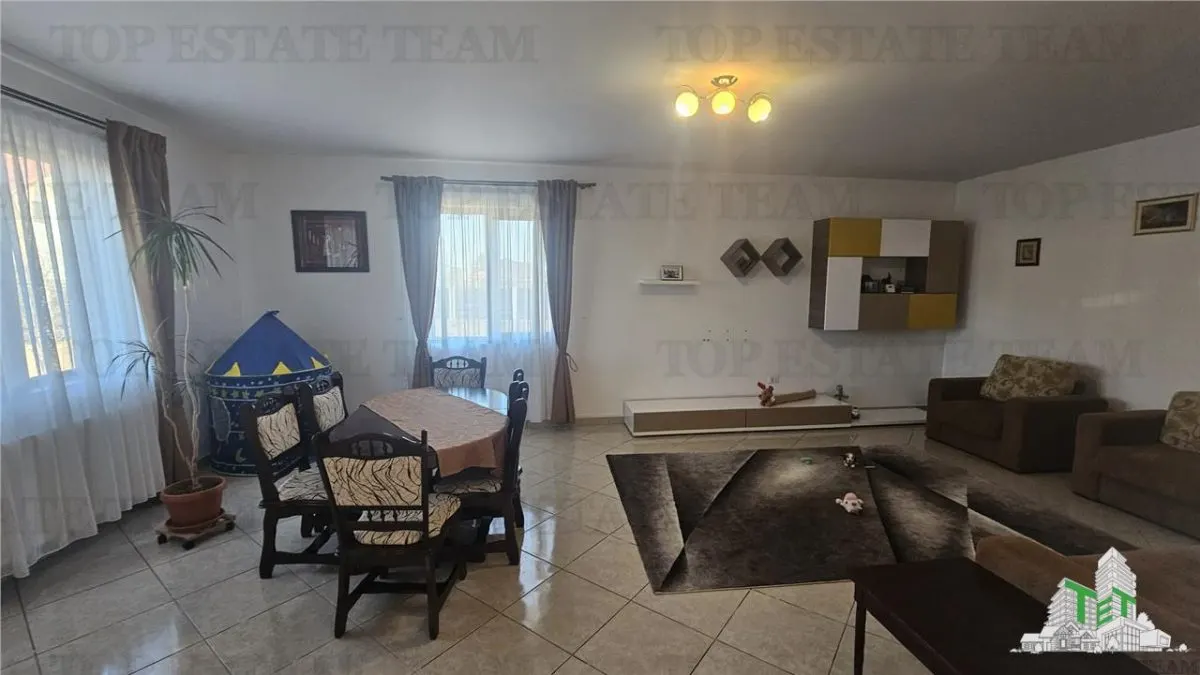 Villa de Cuatro Dormitorios Amueblada con Todas las Utilidades en Ciorogarla - foto 2