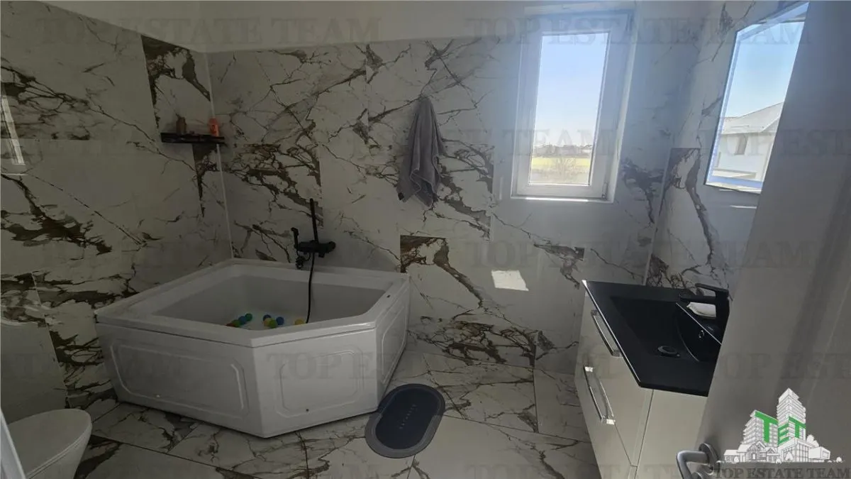 Villa de Cuatro Dormitorios Amueblada con Todas las Utilidades en Ciorogarla - foto 17