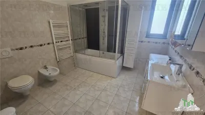 Villa de Cuatro Dormitorios Amueblada con Todas las Utilidades en Ciorogarla - foto 18