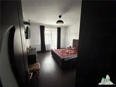 Villa de Cuatro Dormitorios Amueblada con Todas las Utilidades en Ciorogarla - foto 20
