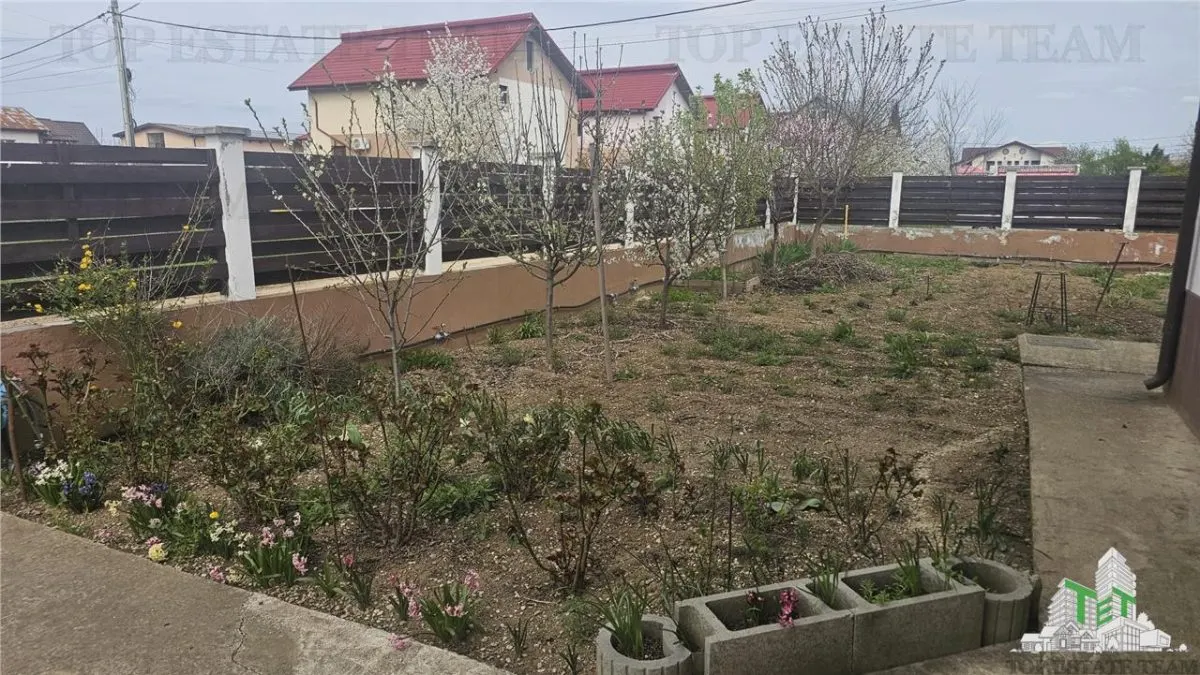 Villa de Cuatro Dormitorios Amueblada con Todas las Utilidades en Ciorogarla - foto 7