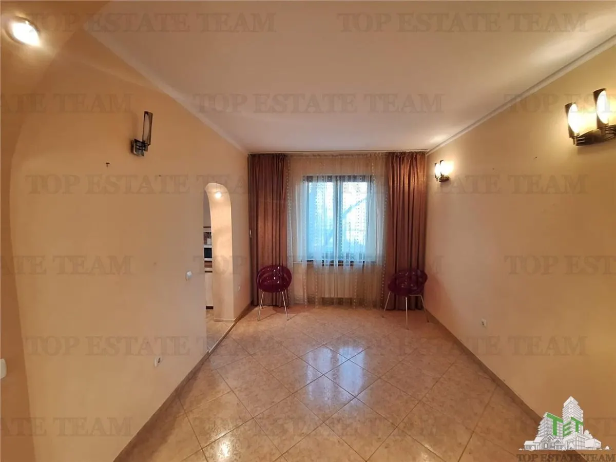 3-Bedroom Apartment, Central Braila – Sale - foto 4