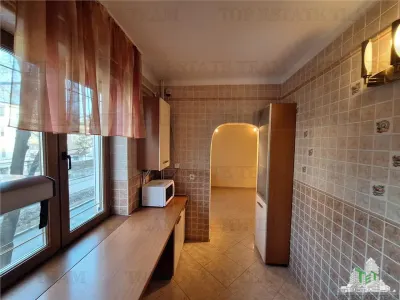 3-Bedroom Apartment, Central Braila – Sale - foto 10