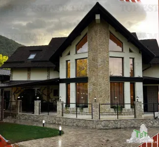 Exclusive Premium Villa in the Heart of Bran with Enchanting Views - foto 2