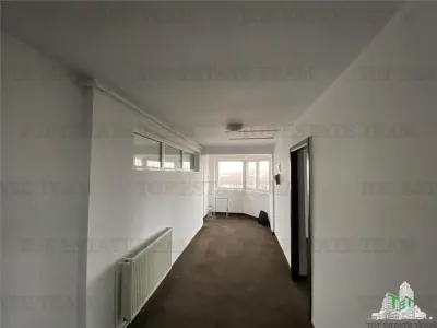 Spacious 2-Bedroom Apartment, Prime Location near Aparatorii Patriei Metro - Bucuresti