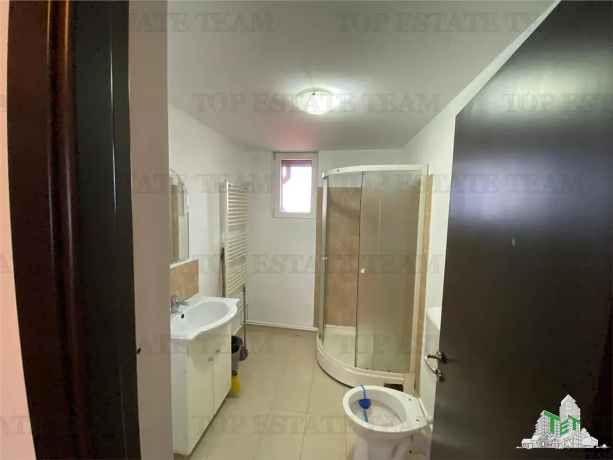 Spacious 2-Bedroom Apartment, Prime Location near Aparatorii Patriei Metro - foto 5