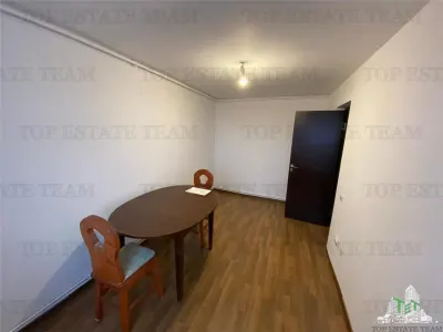 Spacious 2-Bedroom Apartment, Prime Location near Aparatorii Patriei Metro - foto 7
