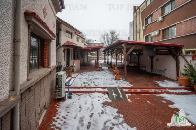 Propiedad Piata Unirii – Solar 1.268 m² con Dos Construcciones - foto 2