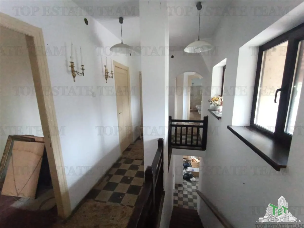 Outstanding Investment Opportunity: Historic Interwar Estate with Villa - foto 13