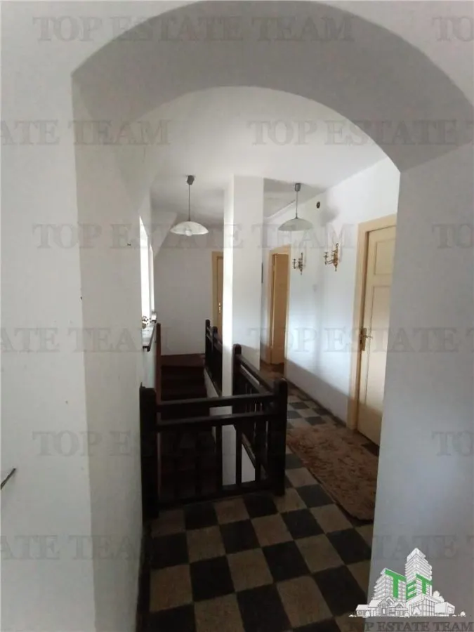 Outstanding Investment Opportunity: Historic Interwar Estate with Villa - foto 15