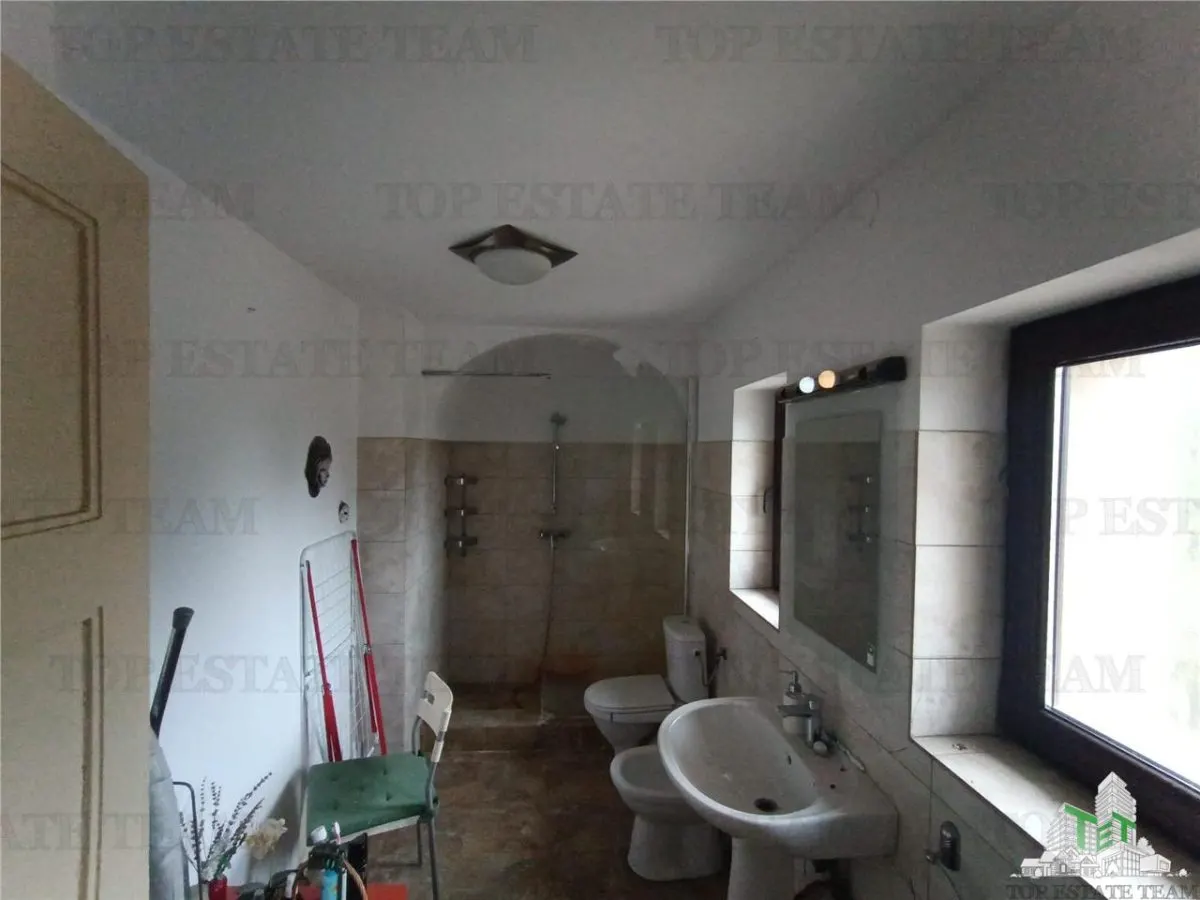 Outstanding Investment Opportunity: Historic Interwar Estate with Villa - foto 16