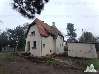Outstanding Investment Opportunity: Historic Interwar Estate with Villa - foto 3