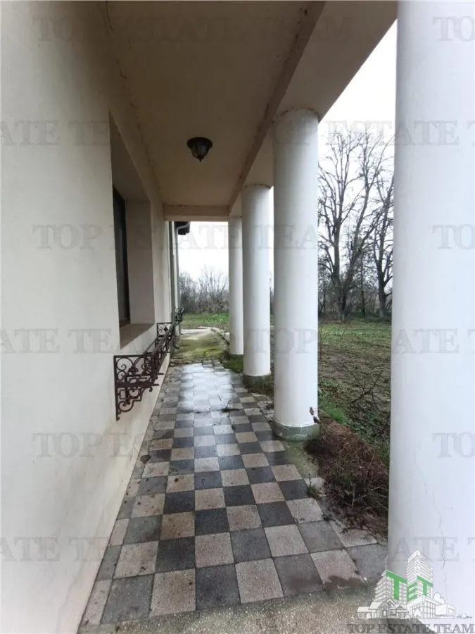Outstanding Investment Opportunity: Historic Interwar Estate with Villa - foto 4