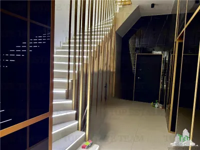 Furnished 3-Bedroom Apartment with 28sqm Garden | North Zone, 6 mins American School - Voluntari